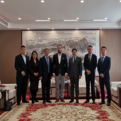 Turkish customers visited the factory and signed the contract